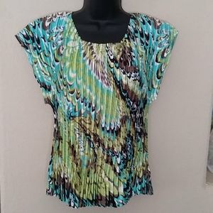 Psychedelic Pleated Expandable Cap Sleeve Top